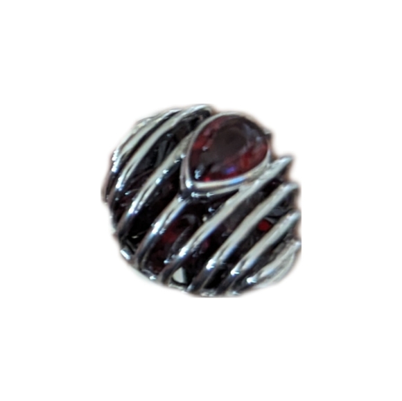 925 Silver & Garnet Ring Size 7 - Picture 4 of 6